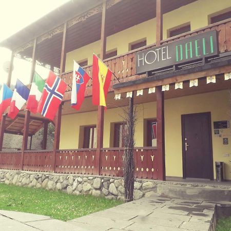 Daeli Hotel Mestia Buitenkant foto