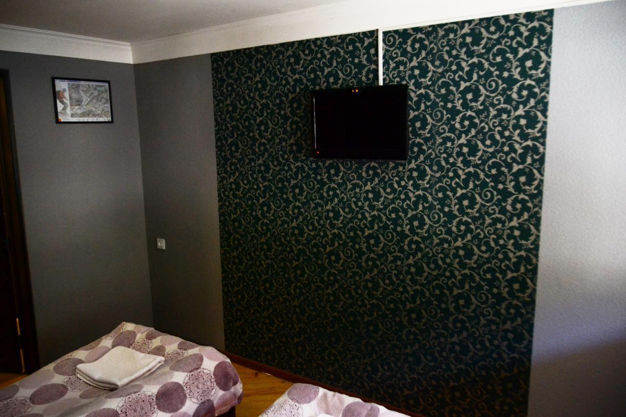 Daeli Hotel Mestia Buitenkant foto